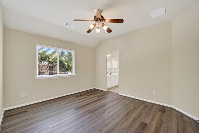 Building Photo - 6826 Sorrelwood Ln