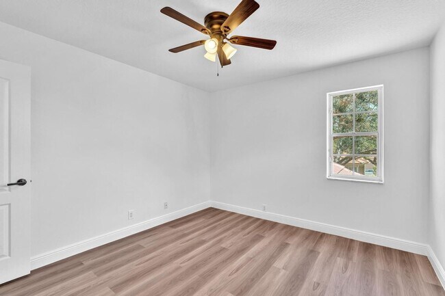 Building Photo - 36 Monterey Pointe Dr