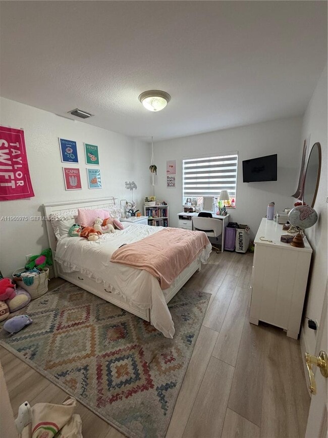 Building Photo - 6762 SW 157th Ct