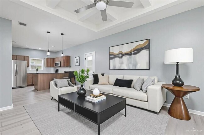 Building Photo - 4 W Tinsley Ave