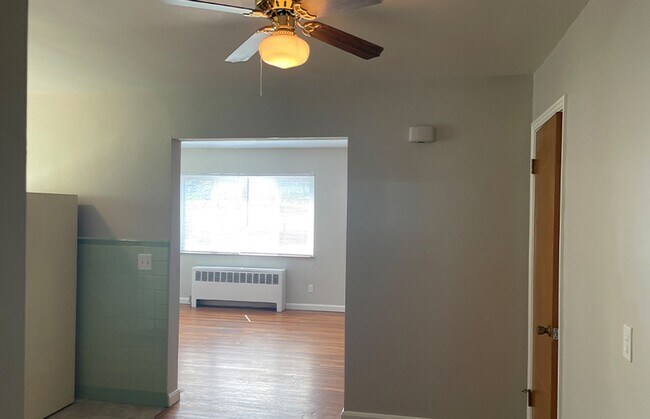 Building Photo - 510 Lowell Ave