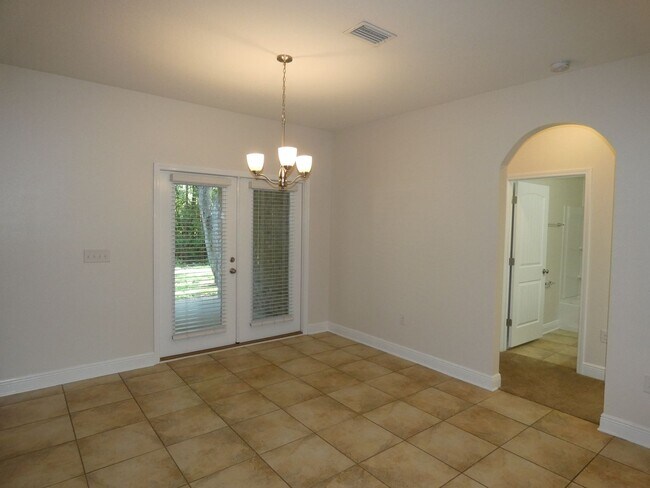 Building Photo - Spacious 5-Bedroom Home - Heart of Pace