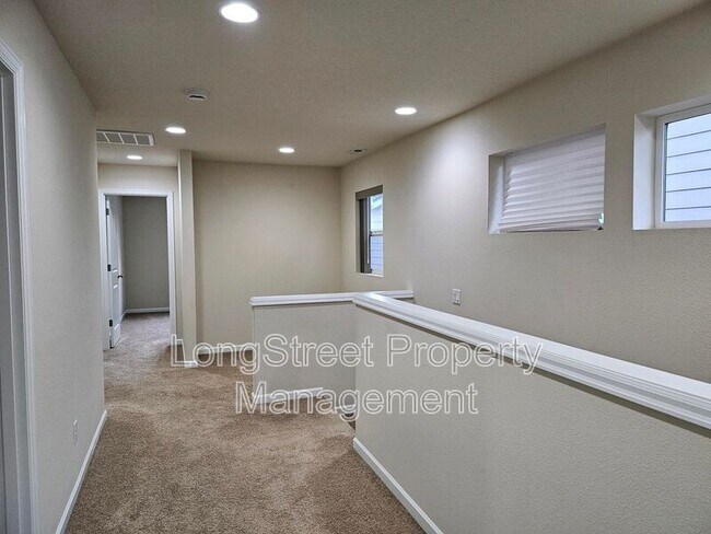 Building Photo - 6355 SE Imagine Way