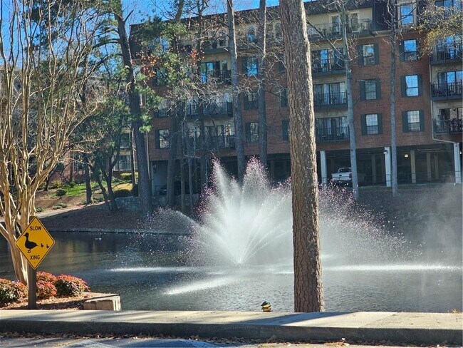 Building Photo - 24101 Plantation Dr NE