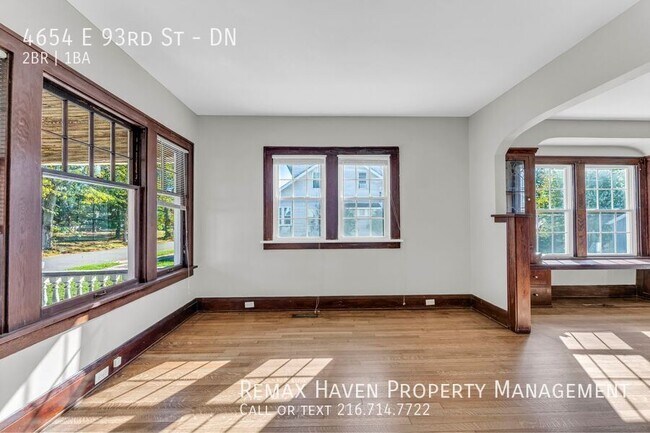 Building Photo - 4654 E 93rd St