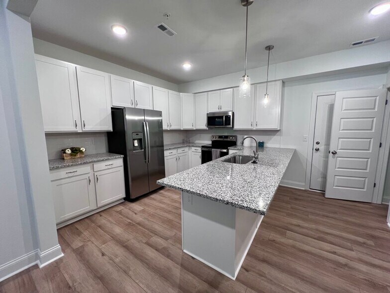 Building Photo - 406 Gaston Pk Ln