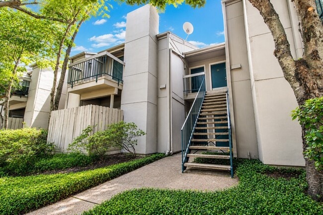 Building Photo - 7900 N Stadium Dr