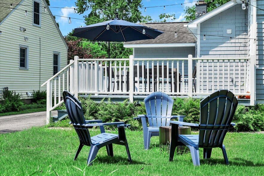 Building Photo - 10 Ritchie Pl