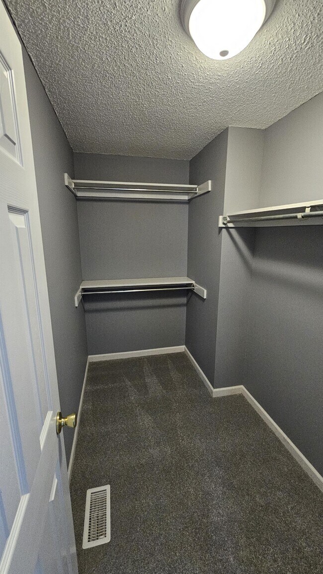 Building Photo - 6834 E Winterberry Cir