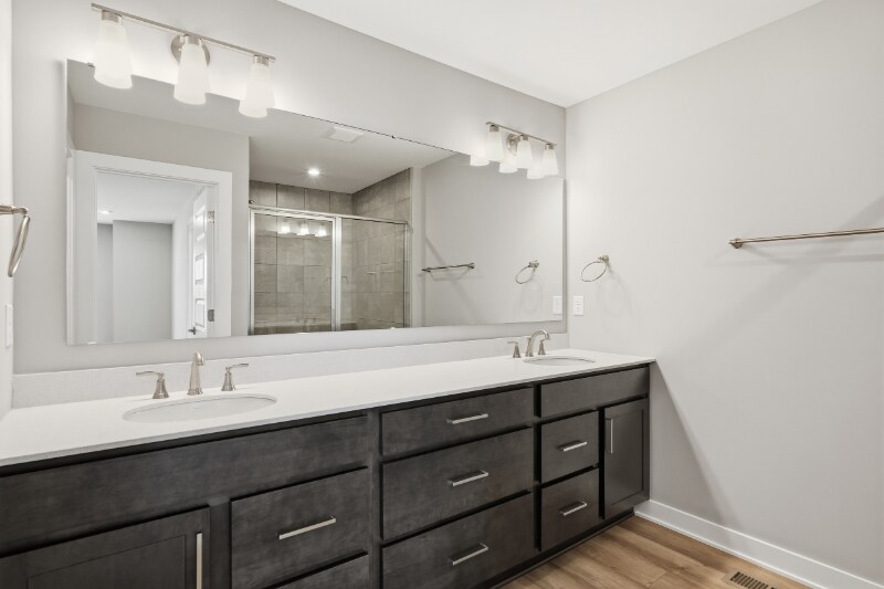 Building Photo - 404 Elite St