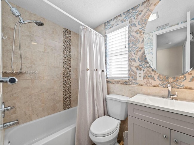 Building Photo - 40 High Point Rd