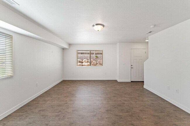 Living Room - Herriman Townhomes - FC