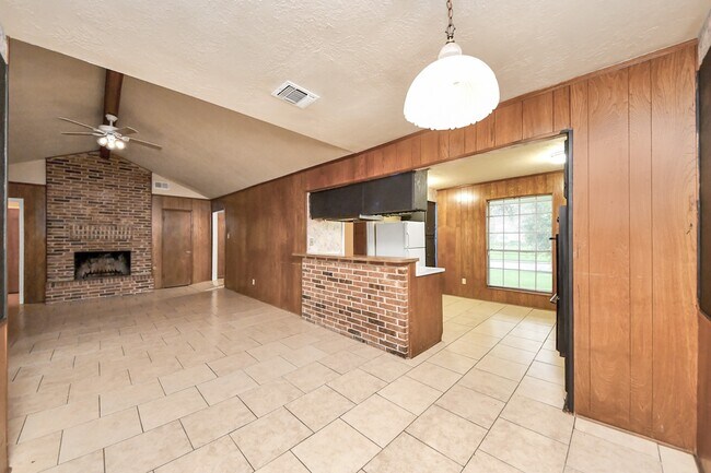 Building Photo - 9126 Willow Meadow Dr