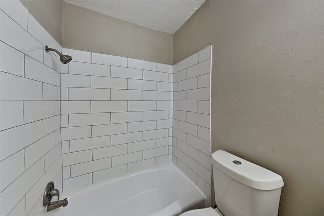 Building Photo - 1070 Red Rock Canyon Dr