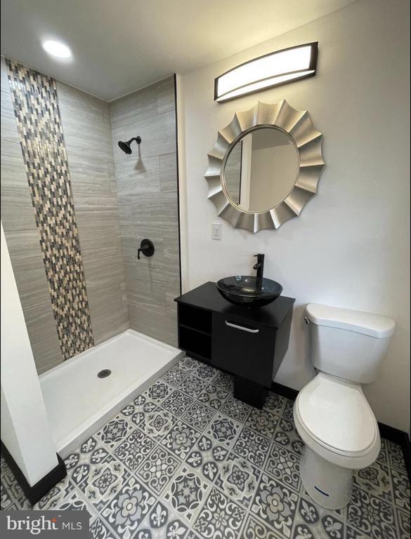 Building Photo - 259 Pinecrest Dr