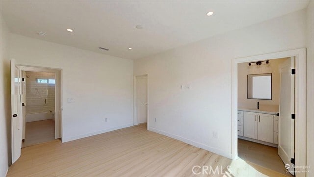 Building Photo - 363 Flower St