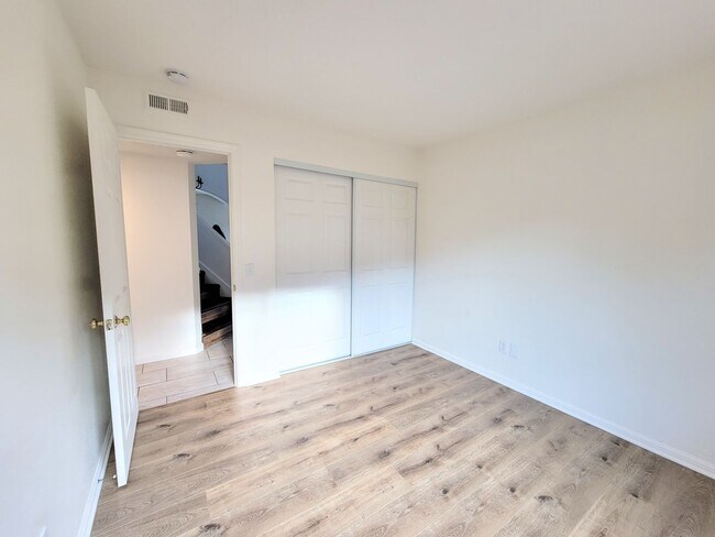 Building Photo - Pool House By Temecula Mall- Just Pure Ele...