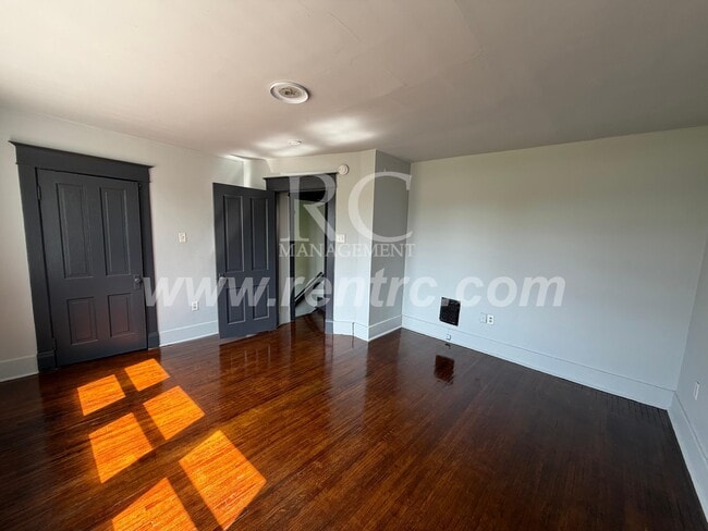 Building Photo - 503 FRANKLIN-