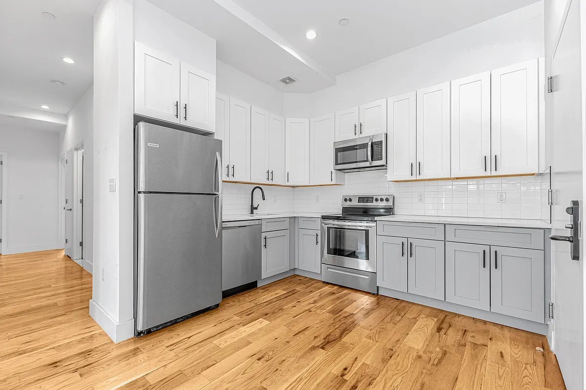 Building Photo - 414 Linden St