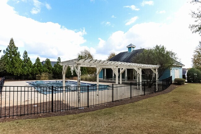 Building Photo - Beautiful 5-Bedroom Home in McDonough, GA