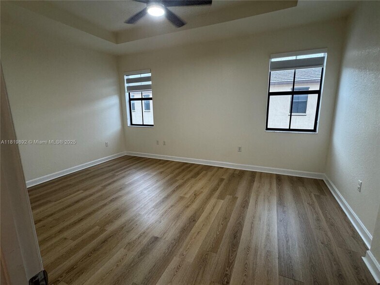 Building Photo - 10825 W 33rd Way