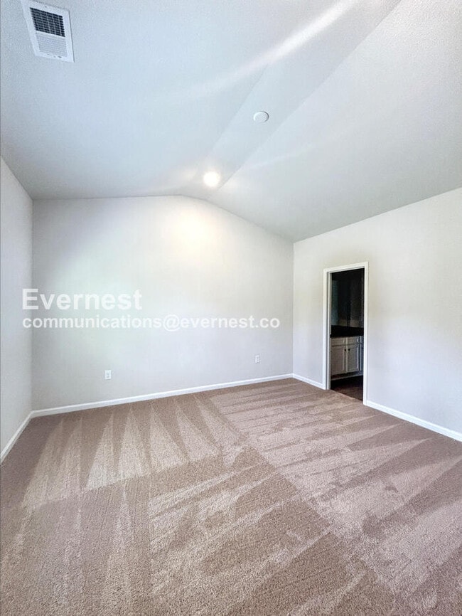 Building Photo - 209 Aniston Ln