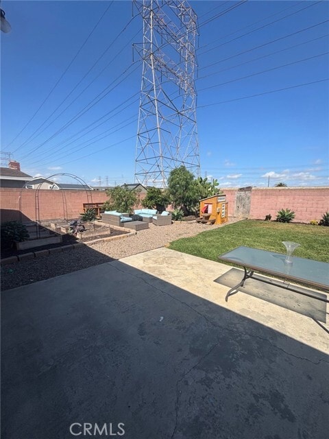 Building Photo - 1402 Stevely Ave