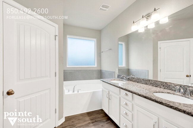 Building Photo - 7014 Shallow Brook Ct