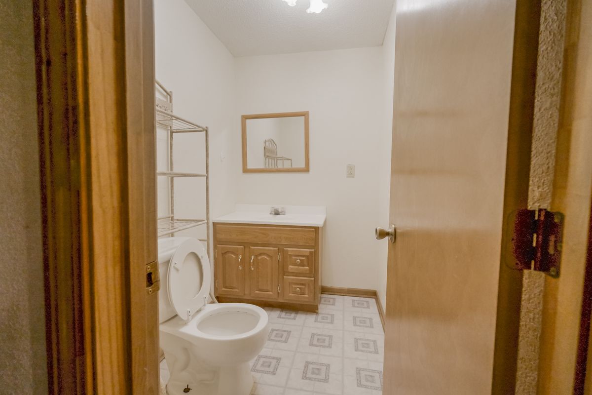 Building Photo - 10725 Cleveland Ave