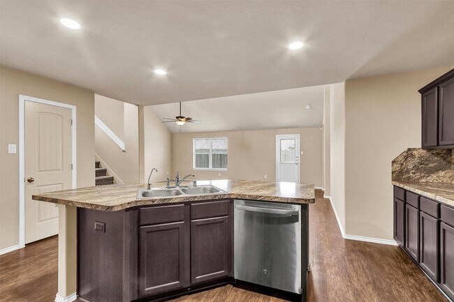 Building Photo - 2119 Treasure Mountain Dr