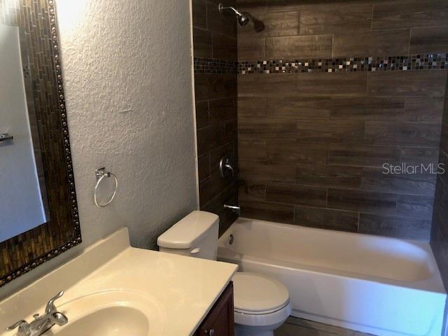 Building Photo - 5220 Via Hacienda Cir
