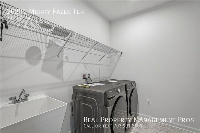 Building Photo - 20881 Murry Fls Ter