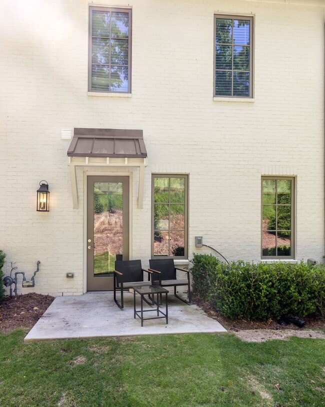 Building Photo - Luxury Townhome Living in Moores Mill — Style, Comfort & Prime Auburn Convenience