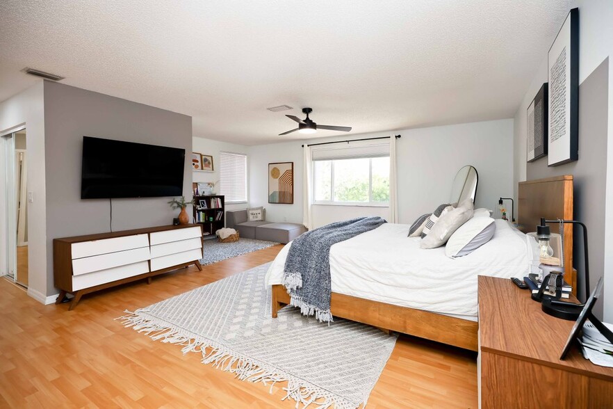 Building Photo - 3149 NW 71st Ave