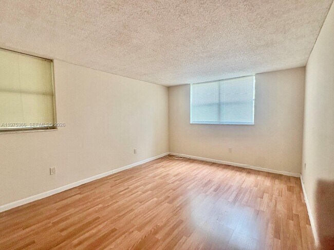 Building Photo - 1800 SW 81st Ave