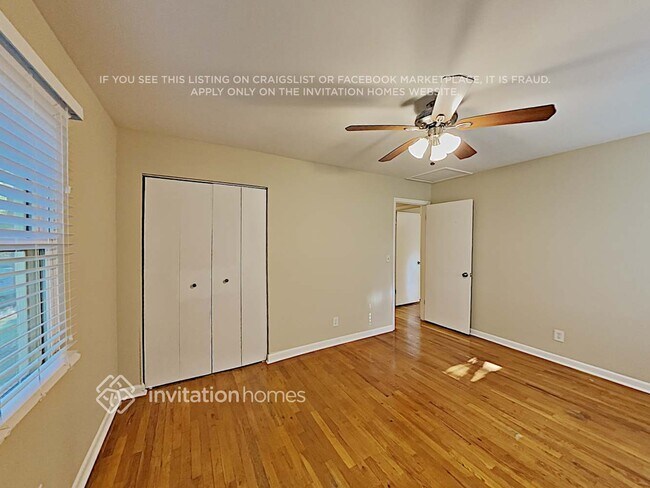 Building Photo - 306 Concord Woods Dr SE