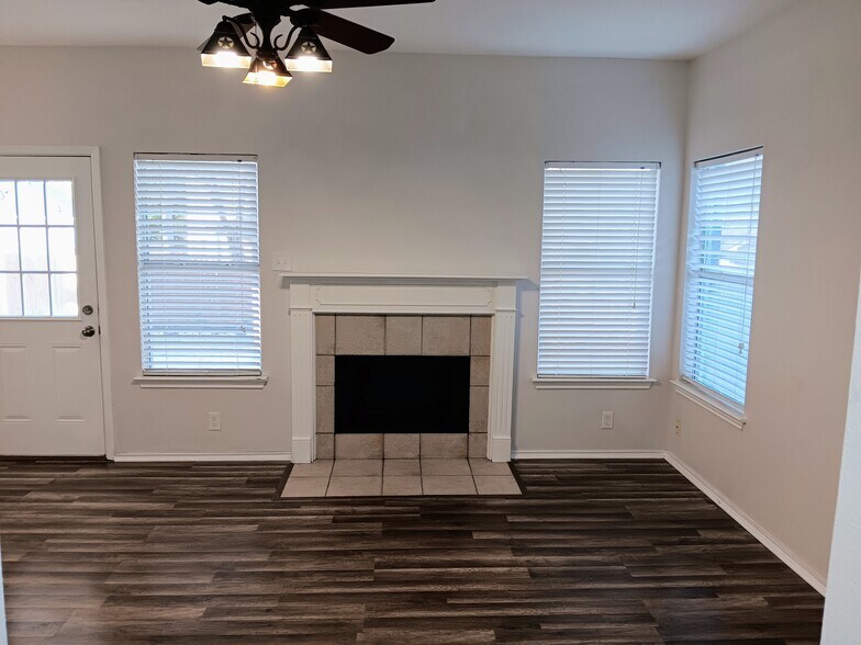 2nd living area downstairs - 217 Corsica Dr
