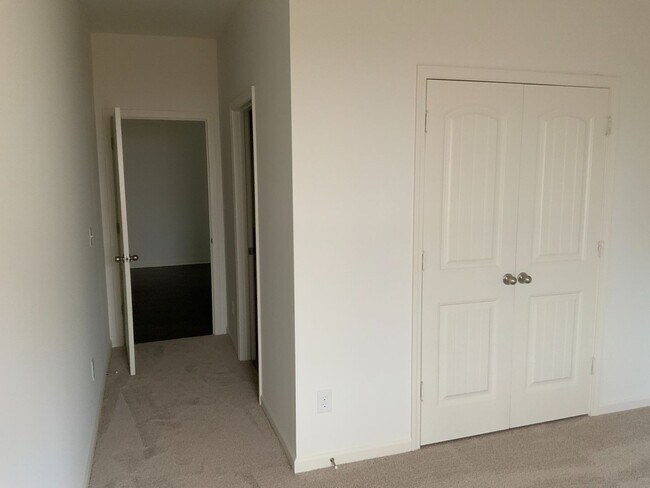 Building Photo - Coming Soon.   Springville’s Archers Cove 4BR /3BA/ 3 car garage 1 level