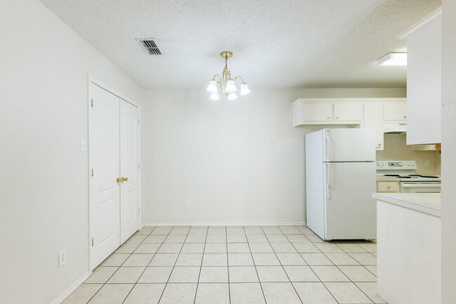 Building Photo - 2614 81st St