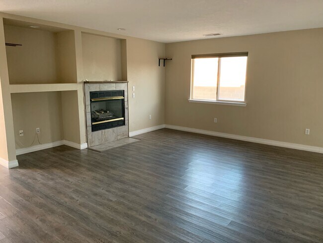 Building Photo - 4801 Irving Blvd NW