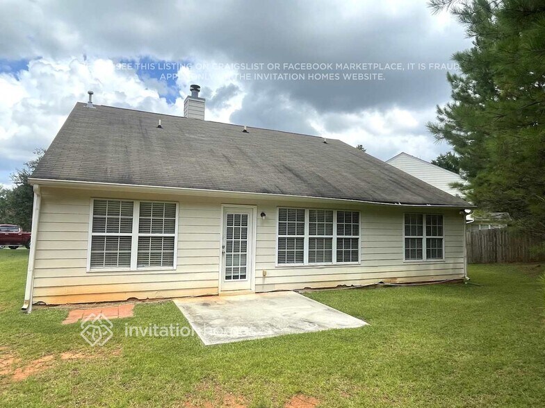 Building Photo - 2635 Essex Ct