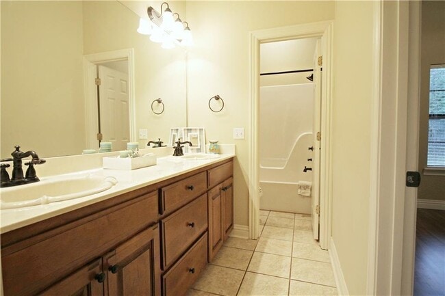 Building Photo - 3503 SW Baybridge Cove