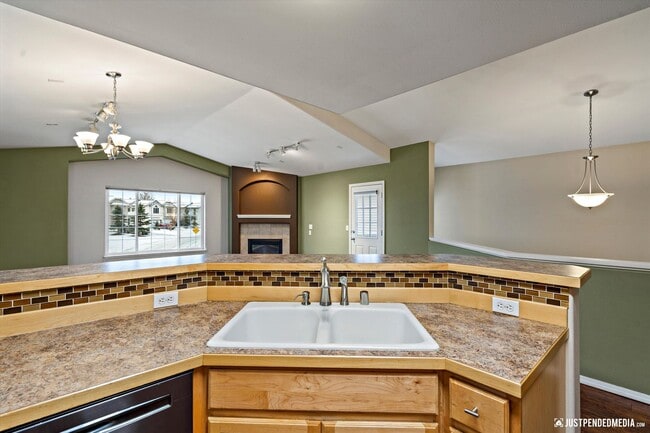 Building Photo - Seclusion Cove