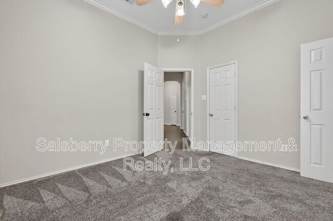 Building Photo - 4353 Mountain Crest Dr