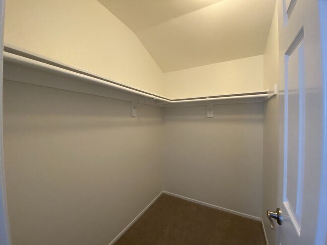 Building Photo - Spacious Home in La Costa with Nice View!!