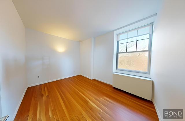 Building Photo - 3 bedroom in BROOKLYN NY 11226