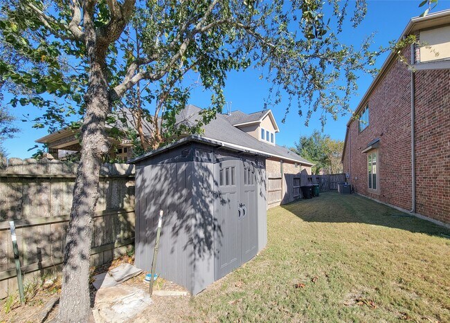 Building Photo - 2822 Ember Pass Ln