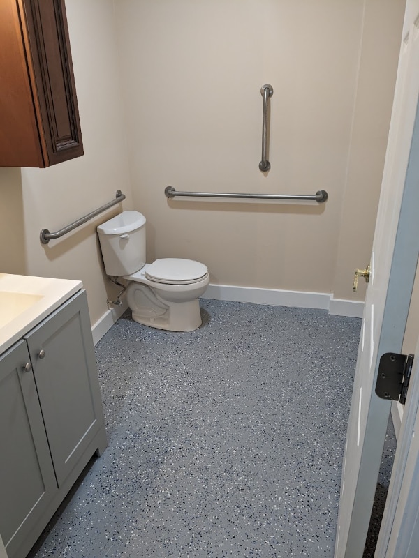 Building Photo - 851 Jackson St