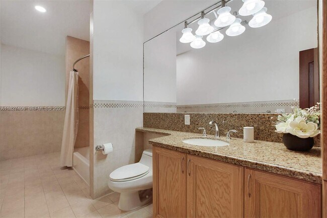 Building Photo - 13550 SW 82nd Ave