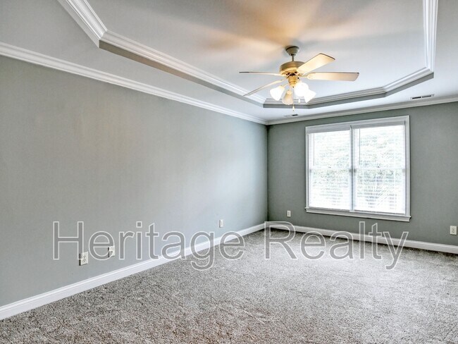 Building Photo - 1856 Greywell Rd